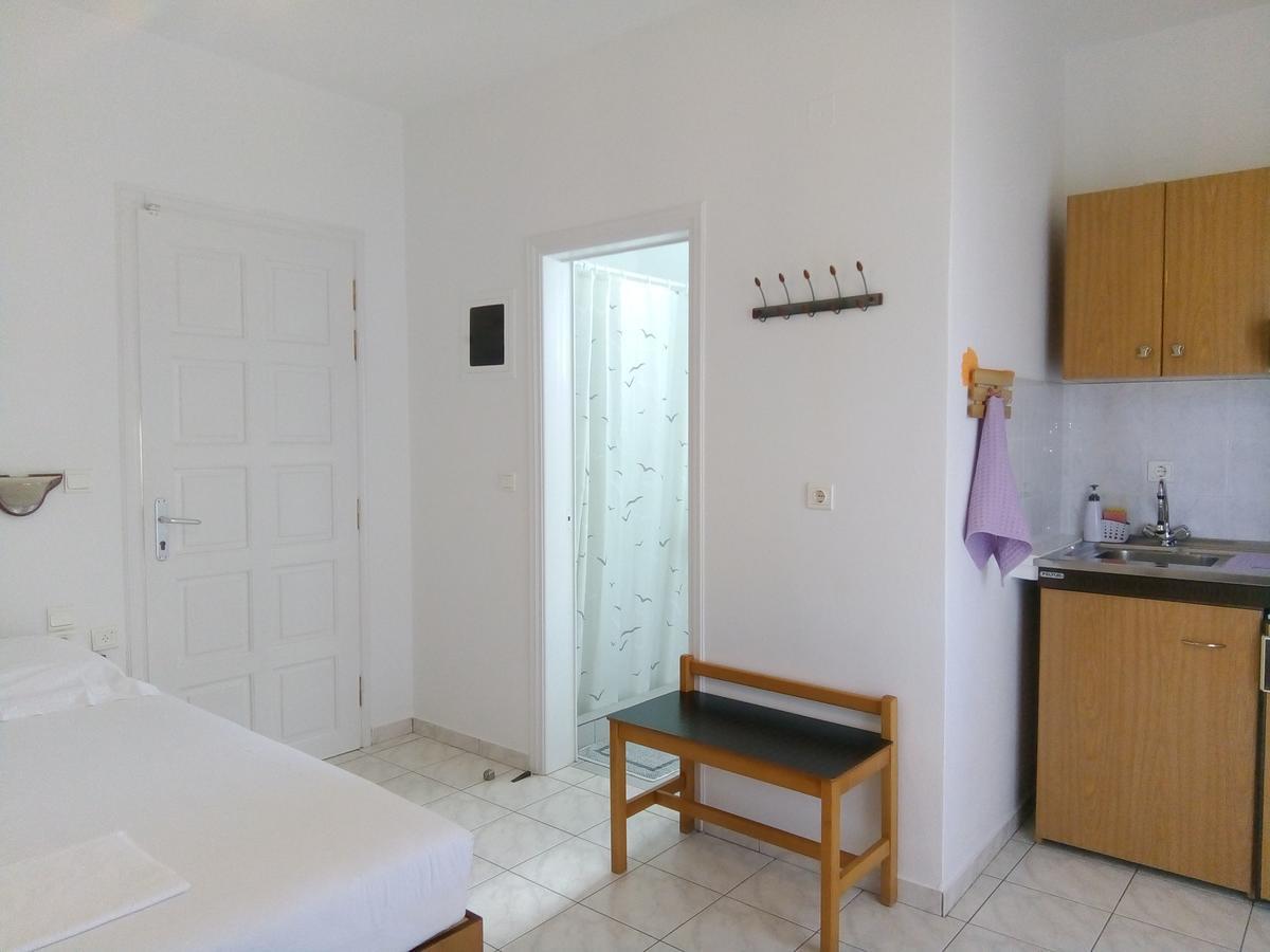 Studios Evdokia Platis Gialos  Luaran gambar