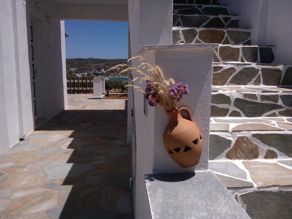 Studios Evdokia Platis Gialos  Luaran gambar